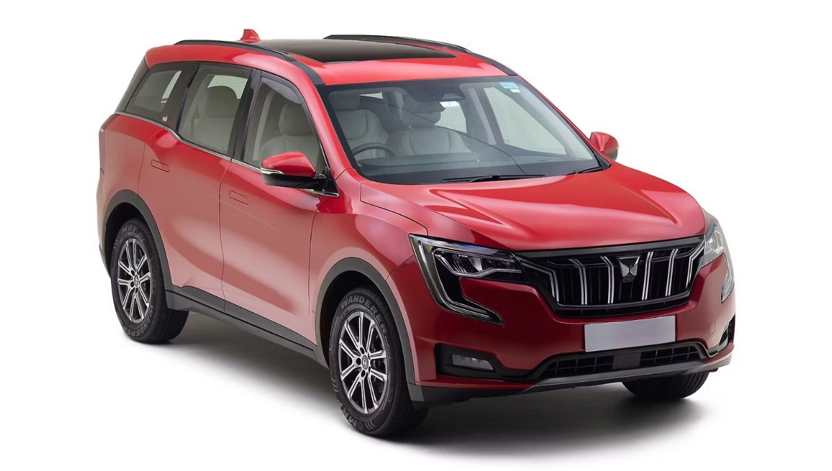 Mahindra XUV700 2025 : दमदार 182 BHP पावर, लग्ज़री डिज़ाइन और ₹13.66 लाख से शुरू कीमत
