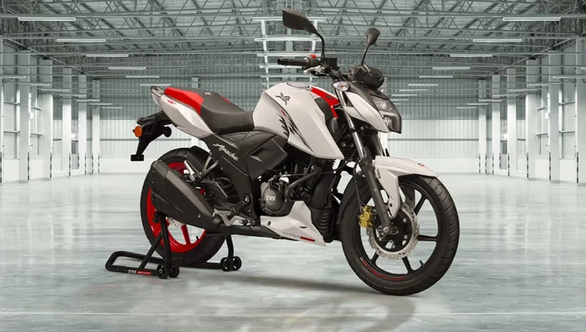 TVS Apache RTR 160 4V: 50 kmpl माइलेज और ₹1.25 लाख कीमत में स्टाइल और पावर का जबरदस्त संगम