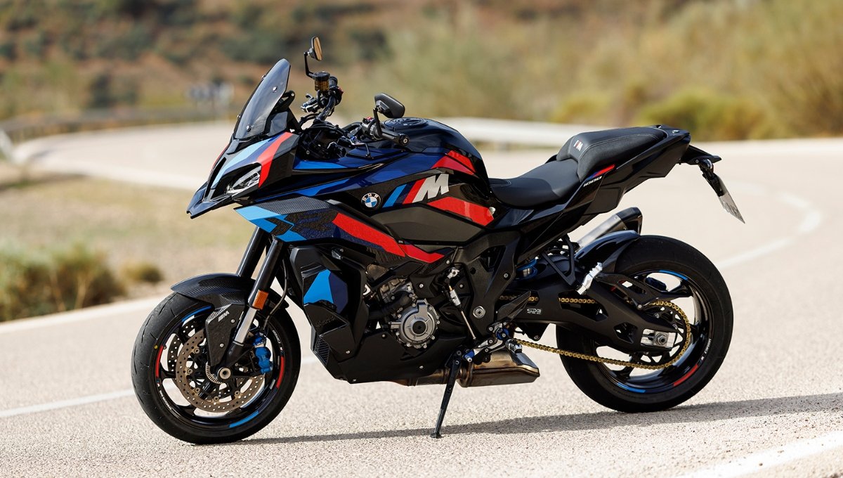 BMW M 1000 XR: Competition पर ₹3.13 लाख तक का झटका