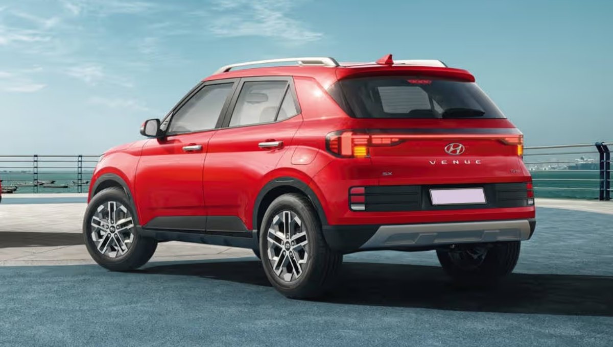 Hyundai Venue 2025 का धमाकेदार आगाज, ₹7.89 लाख कीमत, 18 kmpl माइलेज और शानदार फीचर्स
